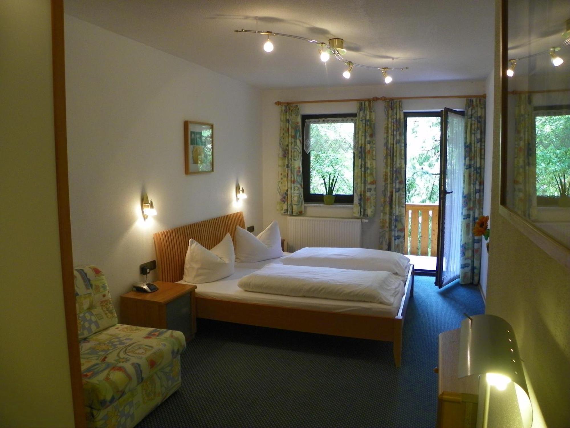 Landhotel Steigerwaldhaus Burghaslach Экстерьер фото