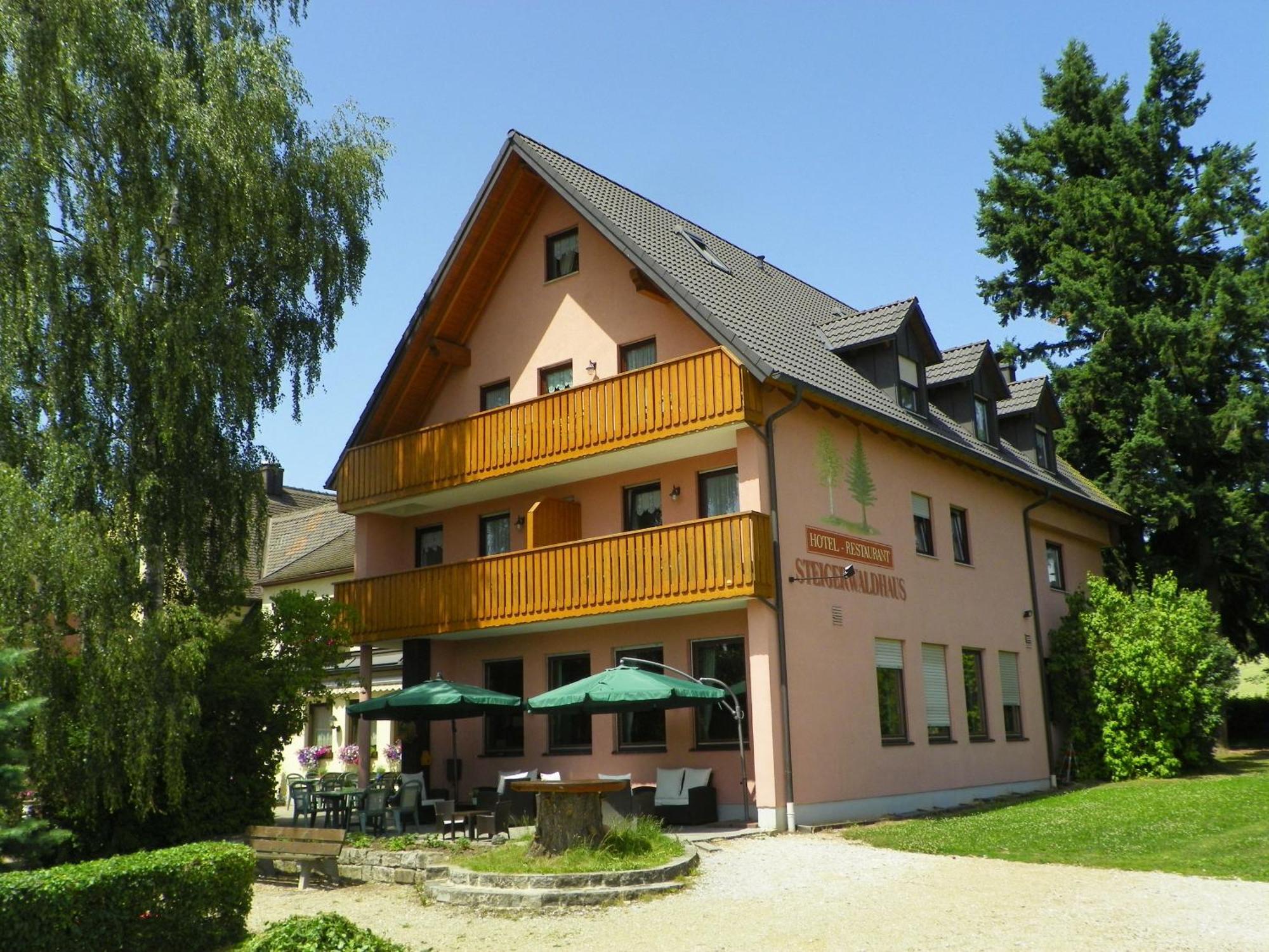 Landhotel Steigerwaldhaus Burghaslach Экстерьер фото